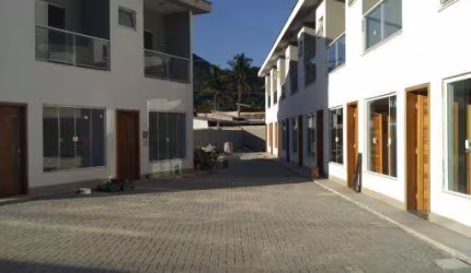 Casa em condomínio fechado com 2 quartos à venda na Rua Joaquim Aurélio Nabuco de Araújo, Massaguaçu, Caraguatatuba, 80 m2 por R$ 430.000