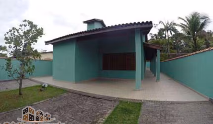 Casa em condomínio fechado com 4 quartos à venda no Boracéia, São Sebastião  por R$ 1.450.000