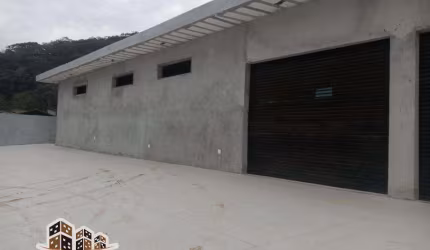 Sala comercial à venda em Maranduba, Ubatuba , 214 m2 por R$ 1.500.000