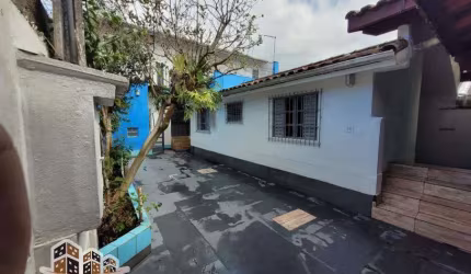 Casa com 2 quartos à venda no Jardim Casa Branca, Caraguatatuba , 131 m2 por R$ 300.000