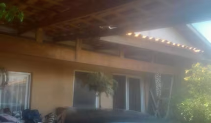 Casa com 2 quartos à venda no Travessão, Caraguatatuba  por R$ 300.000