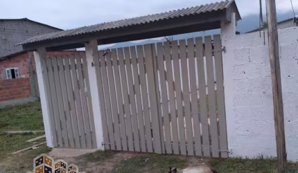 Casa com 1 quarto à venda no Perequê Mirim, Caraguatatuba , 125 m2 por R$ 140.000