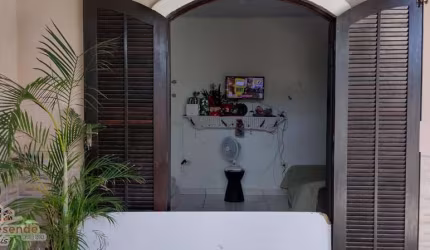 Casa com 2 quartos à venda no Morro do Algodão, Caraguatatuba , 194 m2 por R$ 300.000