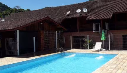 Flat com 1 quarto à venda no Rio da Prata, Ubatuba  por R$ 250.000