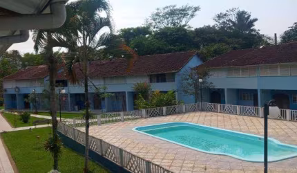 Casa em condomínio fechado com 2 quartos à venda em Perequê Açu, Ubatuba  por R$ 380.000