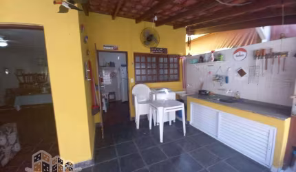 Casa com 2 quartos à venda no Sumaré, Caraguatatuba , 250 m2 por R$ 830.000