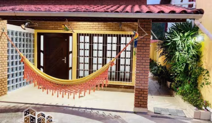 Casa com 3 quartos à venda em Maranduba, Ubatuba  por R$ 600.000
