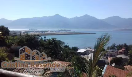 Casa com 2 quartos à venda no Varadouro, São Sebastião  por R$ 280.000