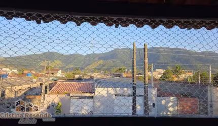 Casa com 2 quartos à venda no Perequê Mirim, Caraguatatuba  por R$ 220.000