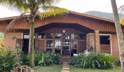 Casa com 5 quartos à venda na Enseada, Ubatuba , 950 m2 por R$ 3.800.000