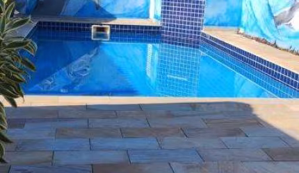 Casa com 4 quartos à venda no Prainha, Caraguatatuba  por R$ 1.300.000