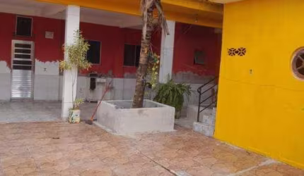 Casa com 3 quartos à venda no Perequê Mirim, Caraguatatuba , 200 m2 por R$ 380.000