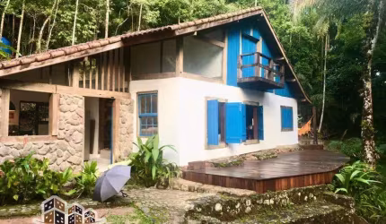 Casa com 3 quartos à venda na Barra do Una, São Sebastião  por R$ 2.100.000