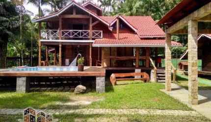 Casa com 4 quartos à venda no Sertão do Camburi, São Sebastião , 1600 m2 por R$ 2.150.000