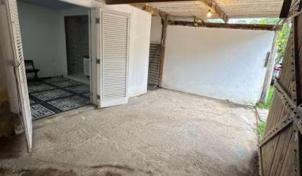Casa com 1 quarto à venda no Camburi, São Sebastião  por R$ 220.000