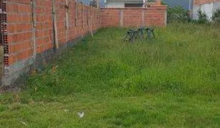 Terreno à venda no Perequê Mirim, Caraguatatuba  por R$ 140.000