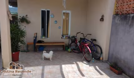 Casa com 2 quartos à venda no Perequê Mirim, Caraguatatuba  por R$ 380.000