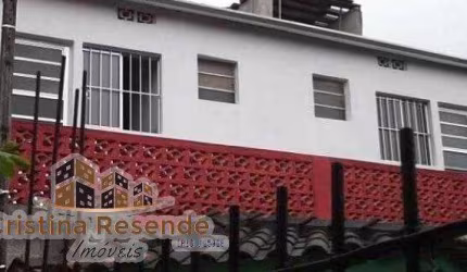 Casa com 8 quartos à venda no Jardim Casa Branca, Caraguatatuba  por R$ 400.000