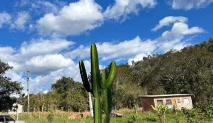 Casa com 2 quartos à venda no Bairro dos Pimentas, Paraibuna , 2000 m2 por R$ 170.000