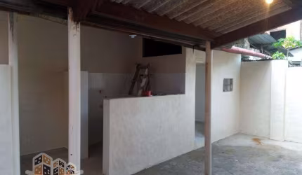 Casa com 4 quartos à venda no Sumaré, Caraguatatuba  por R$ 520.000