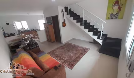 Casa em condomínio fechado com 2 quartos à venda na Praia das Palmeiras, Caraguatatuba  por R$ 660.000