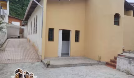 Casa com 5 quartos à venda no Cigarras, São Sebastião , 600 m2 por R$ 980.000
