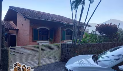 Casa com 3 quartos à venda no Barequecaba, São Sebastião  por R$ 1.350.000