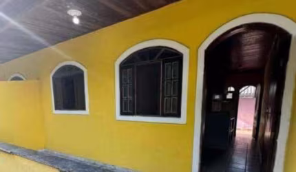 Casa com 2 quartos à venda no Perequê Mirim, Caraguatatuba  por R$ 190.000
