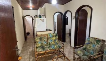 Casa em condomínio fechado com 2 quartos à venda no Perequê Mirim, Caraguatatuba  por R$ 220.000