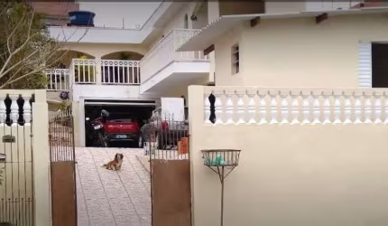 Casa à venda por R$ 640.000,00 - Recanto dos Victor s - Cotia/SP