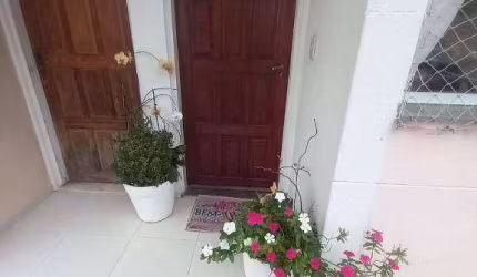 Casa com 2 dormitórios à venda, 48 m² por R$ 185.000,00 - Outeiro de Passárgada - Cotia/SP