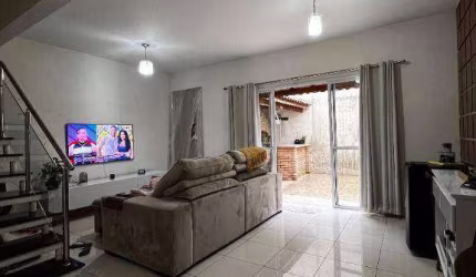 Casa com 3 dormitórios para alugar, 97 m² por R$ 4.000,00/mês - Vila Santo Antônio do Portão - Cotia/SP