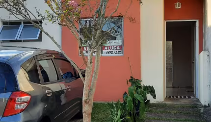 Casa em condomínio - Zona Leste
