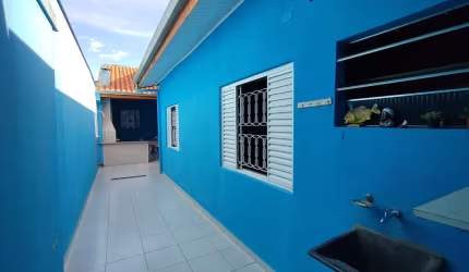 Casa 03 Dorm -  Jd Motorama – Zona Leste – Aceita permuta por Chácara  03 dorm