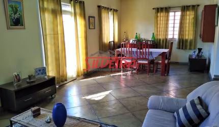 Casa com 3 quartos à venda no Tupi A, Belo Horizonte  por R$ 550.000
