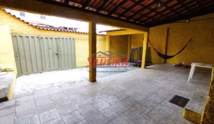 Casa com 2 quartos à venda no Campo Alegre, Belo Horizonte  por R$ 480.000