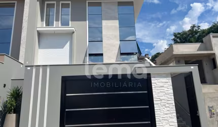 Casa com 3 quartos à venda na Vila Nova, Blumenau , 300 m2 por R$ 2.800.000