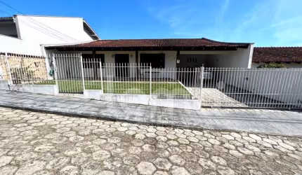 Casa com 4 quartos à venda no Velha, Blumenau , 400 m2 por R$ 1.200.000