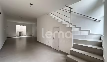 Casa com 2 quartos à venda no Salto, Blumenau , 69 m2 por R$ 395.000