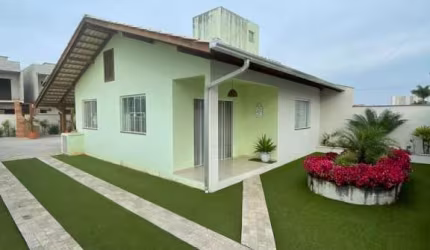 400 metros da Praia Casa Mobiliada em Itajuba Barra Velha
