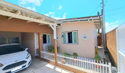 Casa em Alvenaria com Edicula Bairro Cidade Nova em Itajai