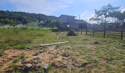 Amplo Lote a Venda em Itajai