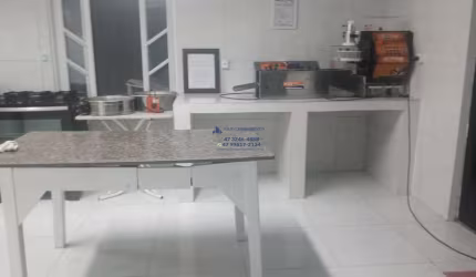 Linda Chacara de 6.000m2 com Sobrado  Piscina e Lagoa para Criacao de Peixes em Canelinha