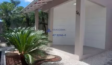 Casa terrea com piscina e 3 dormitorios sendo 1 suite e 1 vaga no Bairro Sao Judas   Itajai