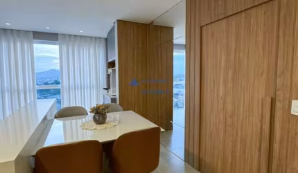 Apartamento mobiliado com 2 dormitorios sendo 1 suite e 1 vaga no Bairro Sao Joao em Itajai