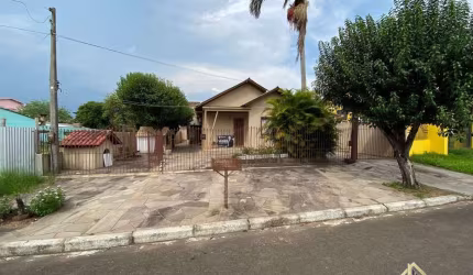 CASA RESIDENCIAL em SAPUCAIA DO SUL - RS, DIHEL