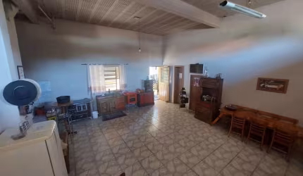 Prédio Comercial, Primor