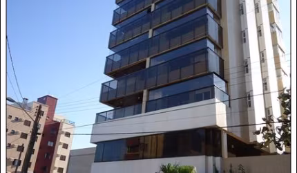 Apartamento de 3 quartos em Matinhos com vista pro mar