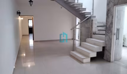 Casa com 3 quartos à venda na Avenida Piassanguaba, 1762, Planalto Paulista, São Paulo por R$ 3.198.000