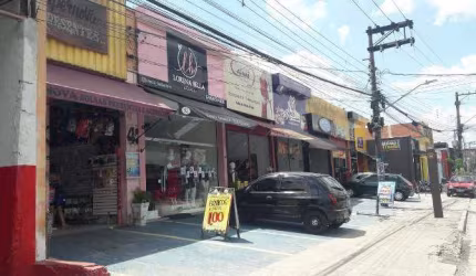 Centro Comercial na Vila Nova Curuça com 7 Lojas